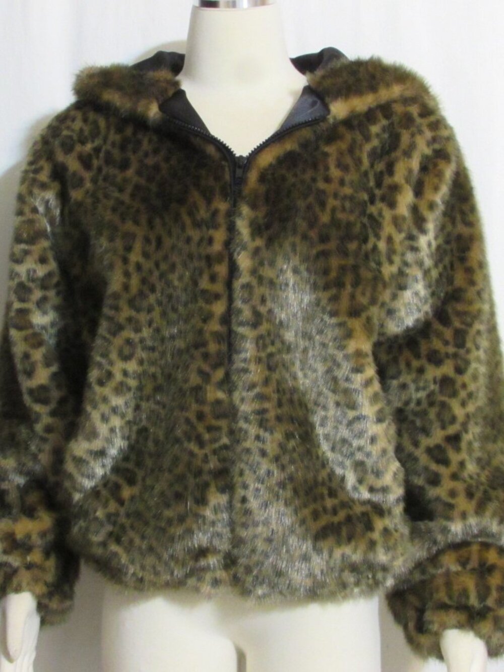 Women's Ladies DONNA SALYERS' FABULOUS FURS Leopard Faux Fur Coat XS ORIG $395